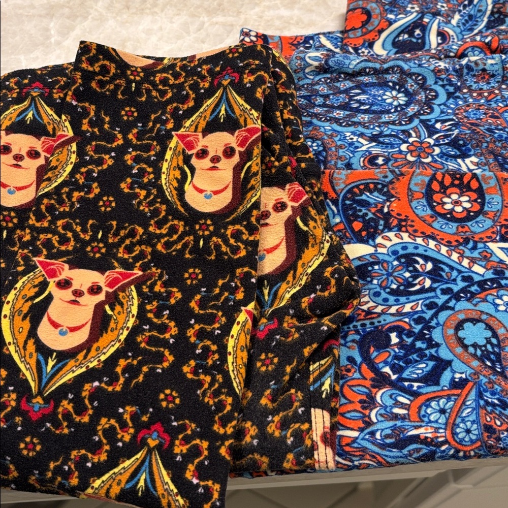 Lularoe one size leggings.